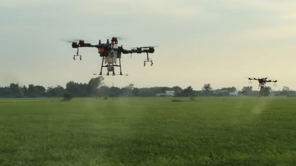 It is favorable time for bringing 'Kisan drones' technology to farmers- Govt