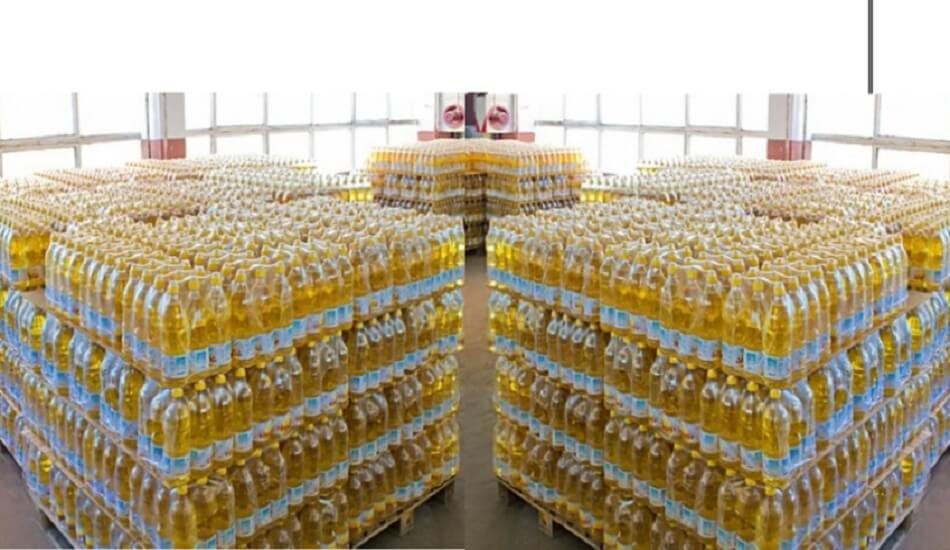 Govt freed edible oil, oilseed distributors, large chain stores from stock limit orders